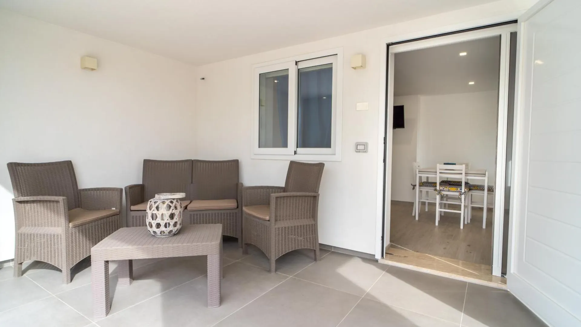 The Onames Inn Flowers Reitani Apartment